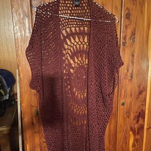 Cardigan. Maroon Size M